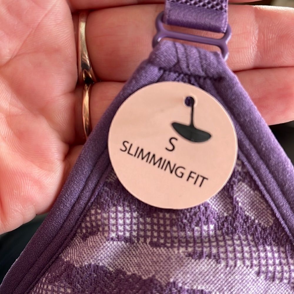 Bella Movement purple lilac lavender sports bra slimming fit NEW NWT small soft - Picture 9 of 13